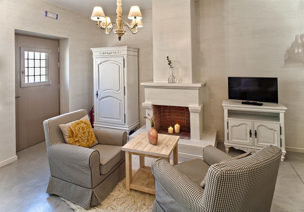 Haones Suites Ioannina Room photo