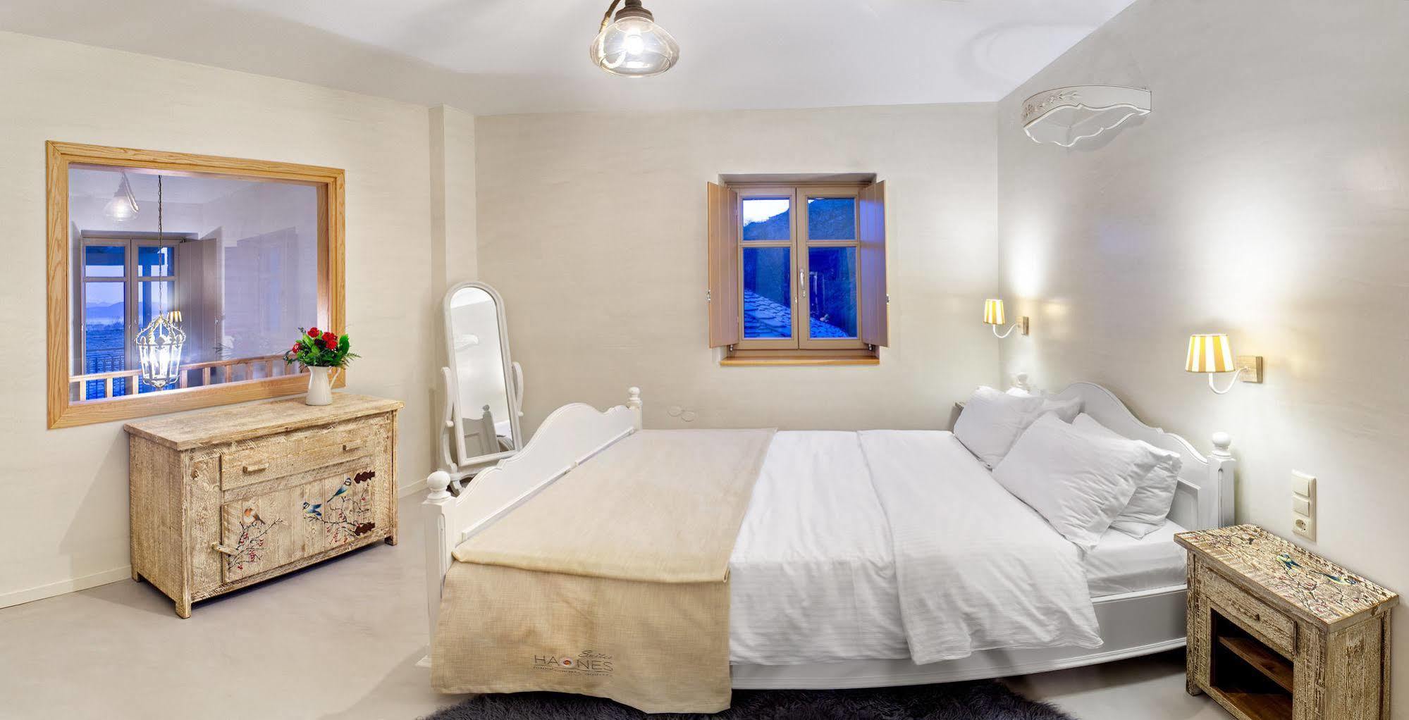 Haones Suites Ioannina Exterior photo